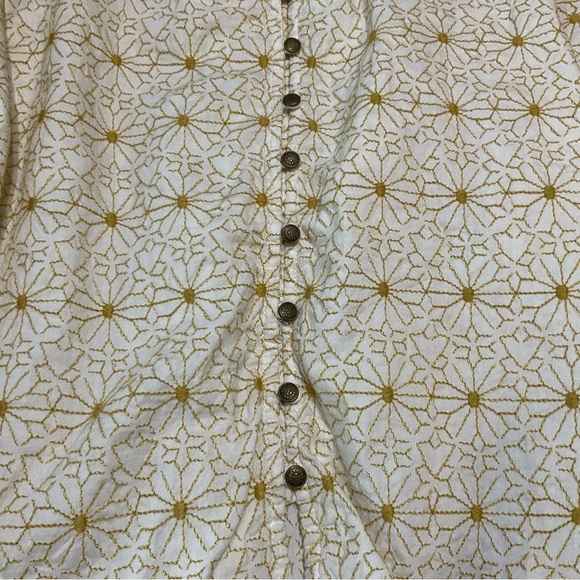 Pilcro Embroidered Ruffle Collar Button Blouse Size Small - Picture 10 of 10